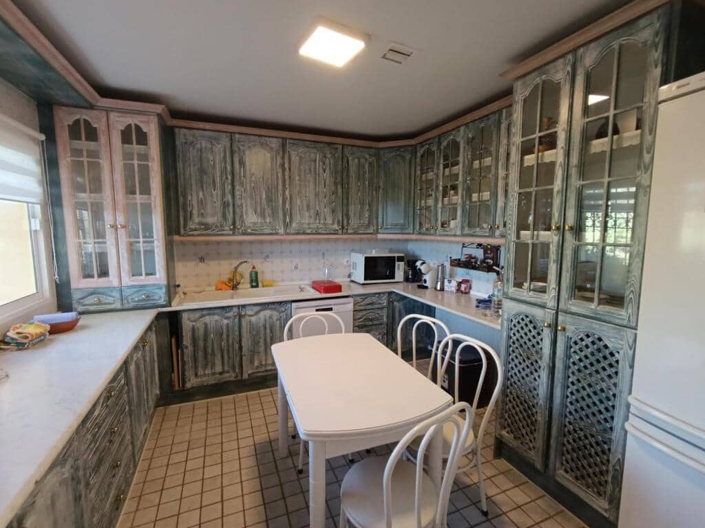 7 makuuhuone Maalaistalo myytävänä paikassa Baeza - 265 000 € (Ref: 9410871)