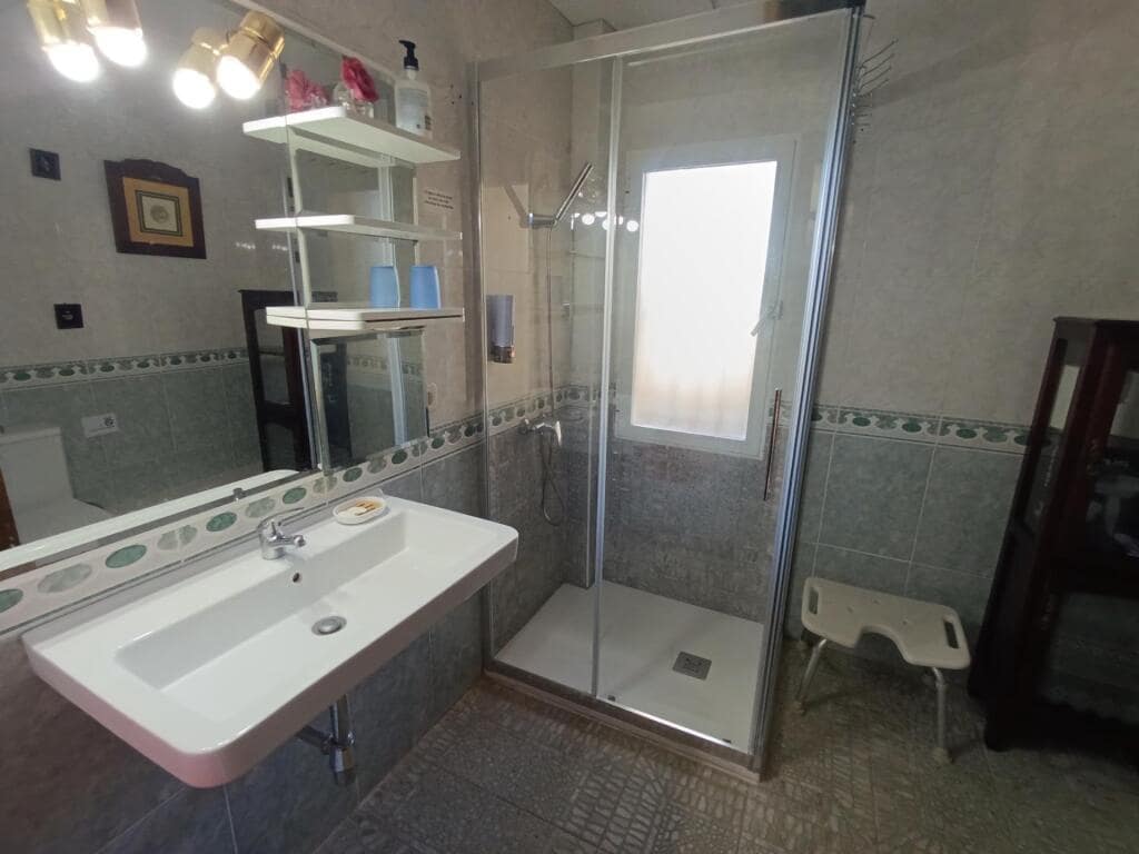 7 makuuhuone Maalaistalo myytävänä paikassa Baeza - 265 000 € (Ref: 9410871)