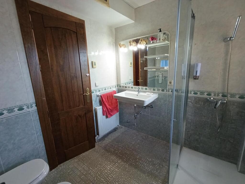 7 makuuhuone Maalaistalo myytävänä paikassa Baeza - 265 000 € (Ref: 9410871)