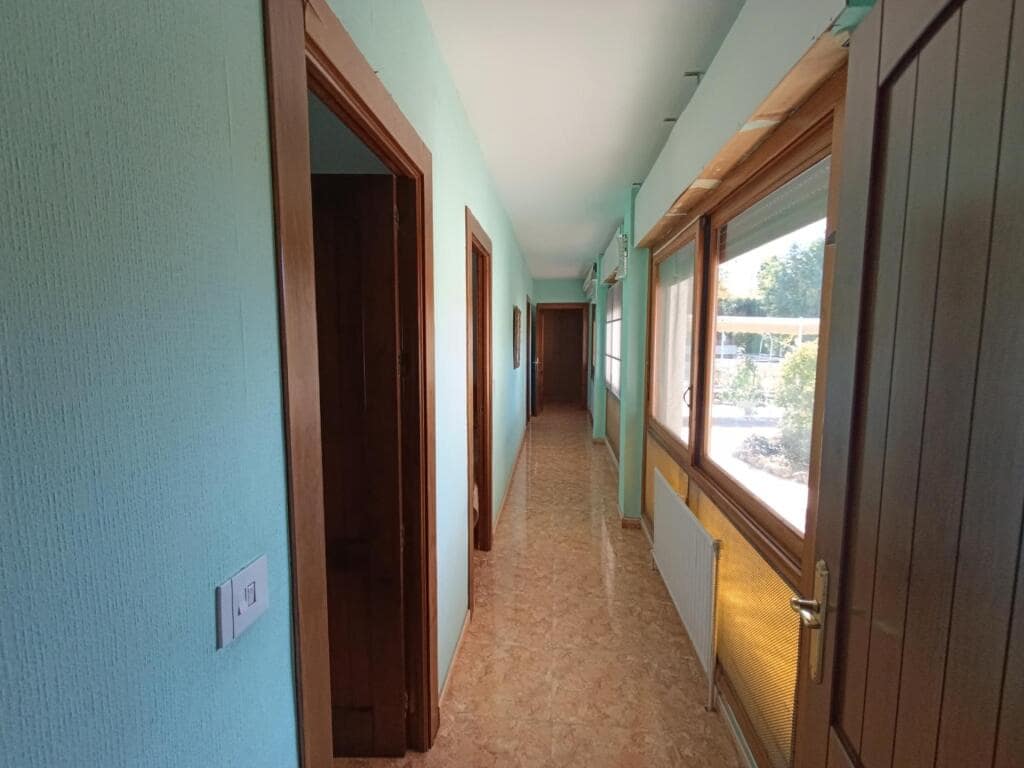 7 makuuhuone Maalaistalo myytävänä paikassa Baeza - 265 000 € (Ref: 9410871)