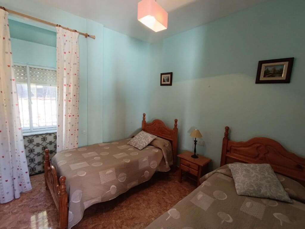 7 makuuhuone Maalaistalo myytävänä paikassa Baeza - 265 000 € (Ref: 9410871)