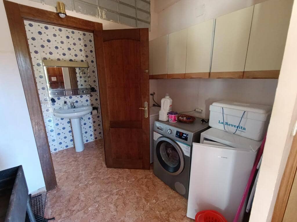 7 makuuhuone Maalaistalo myytävänä paikassa Baeza - 265 000 € (Ref: 9410871)