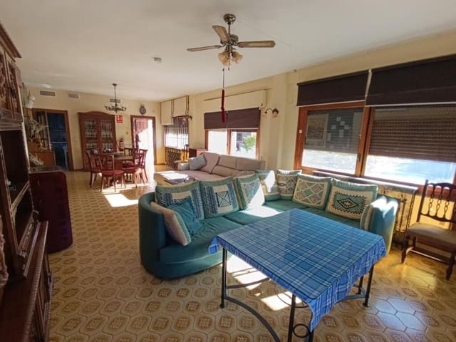 7 soverom Finca/Herregård til salgs i Baeza - € 265 000 (Ref: 9410871)