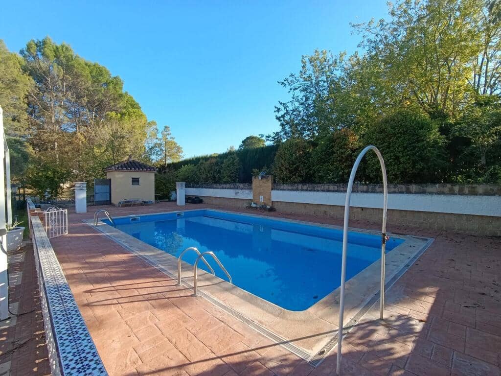 7 makuuhuone Maalaistalo myytävänä paikassa Baeza - 265 000 € (Ref: 9410871)