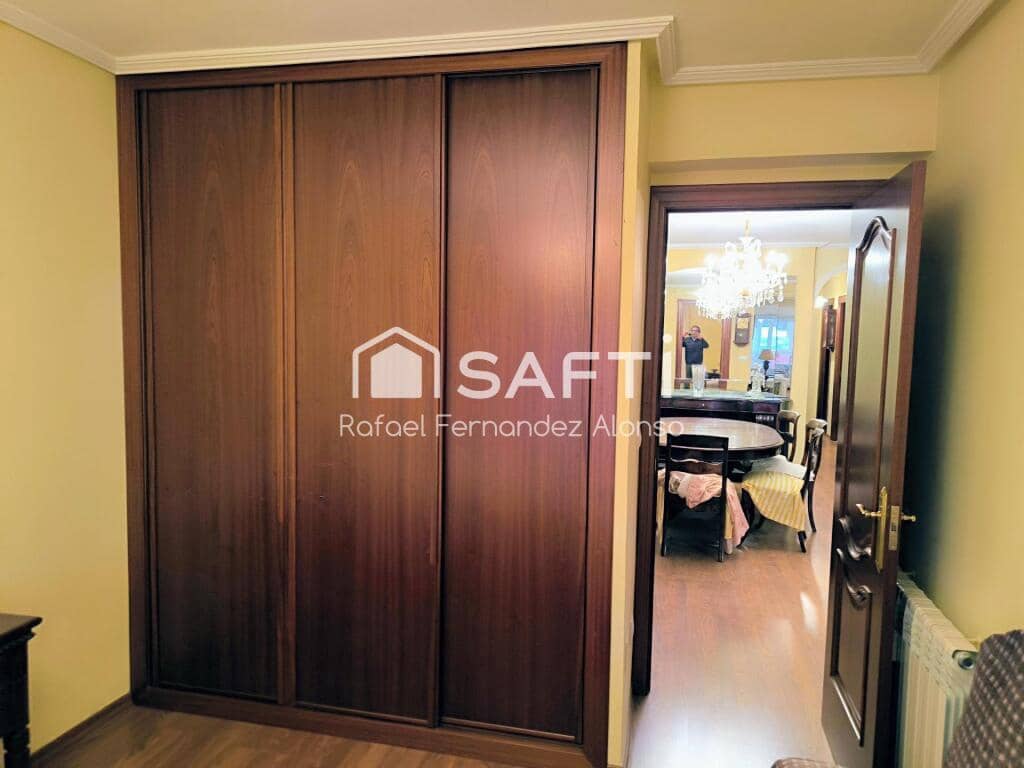 2 sovrum Lägenhet till salu i Leon stad - 240 000 € (Ref: 9410872)