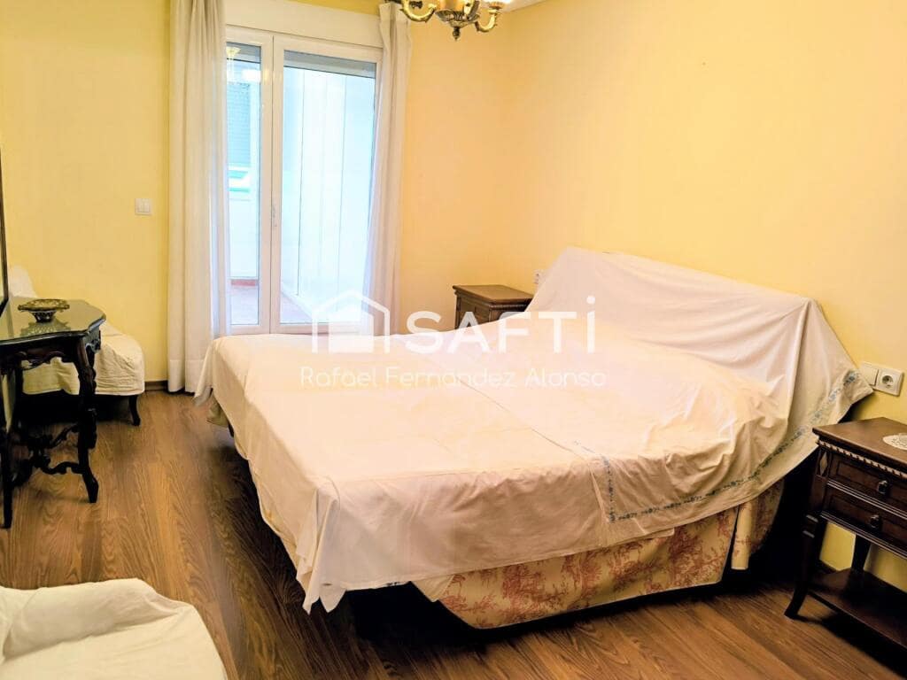 2 sovrum Lägenhet till salu i Leon stad - 240 000 € (Ref: 9410872)