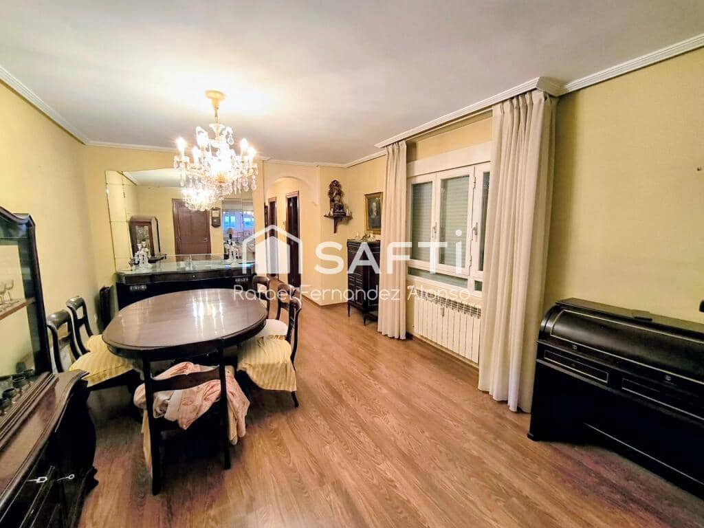 2 sovrum Lägenhet till salu i Leon stad - 240 000 € (Ref: 9410872)