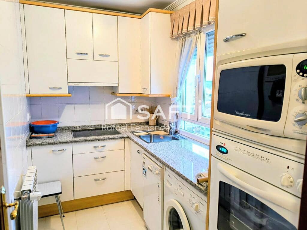 2 sovrum Lägenhet till salu i Leon stad - 240 000 € (Ref: 9410872)