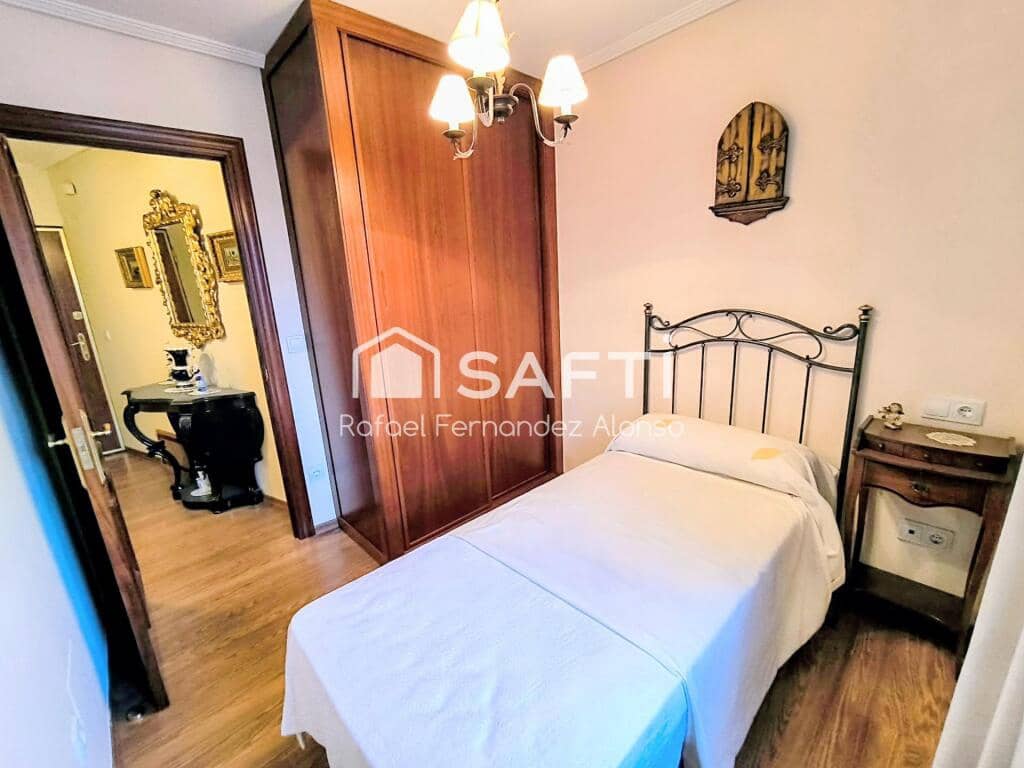 2 sovrum Lägenhet till salu i Leon stad - 240 000 € (Ref: 9410872)