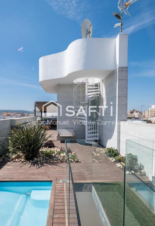 5 soverom Rekkehus til salgs i Carcaixent med svømmebasseng garasje - € 790 000 (Ref: 9410873)