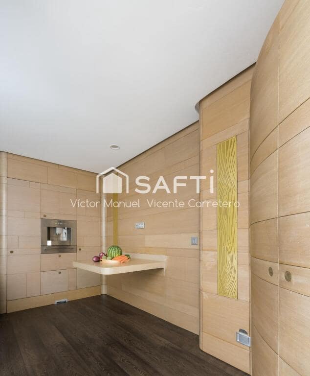 5 soverom Rekkehus til salgs i Carcaixent med svømmebasseng garasje - € 790 000 (Ref: 9410873)