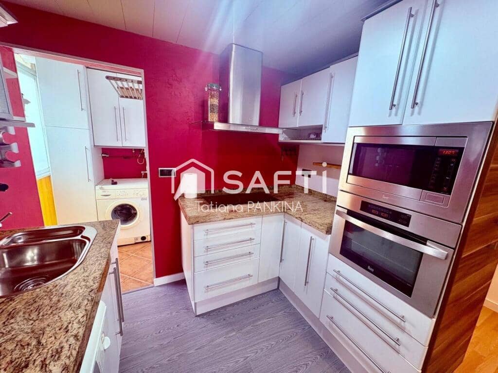 3 soveværelse Penthouse til salg i Blanes - € 180.000 (Ref: 9410874)