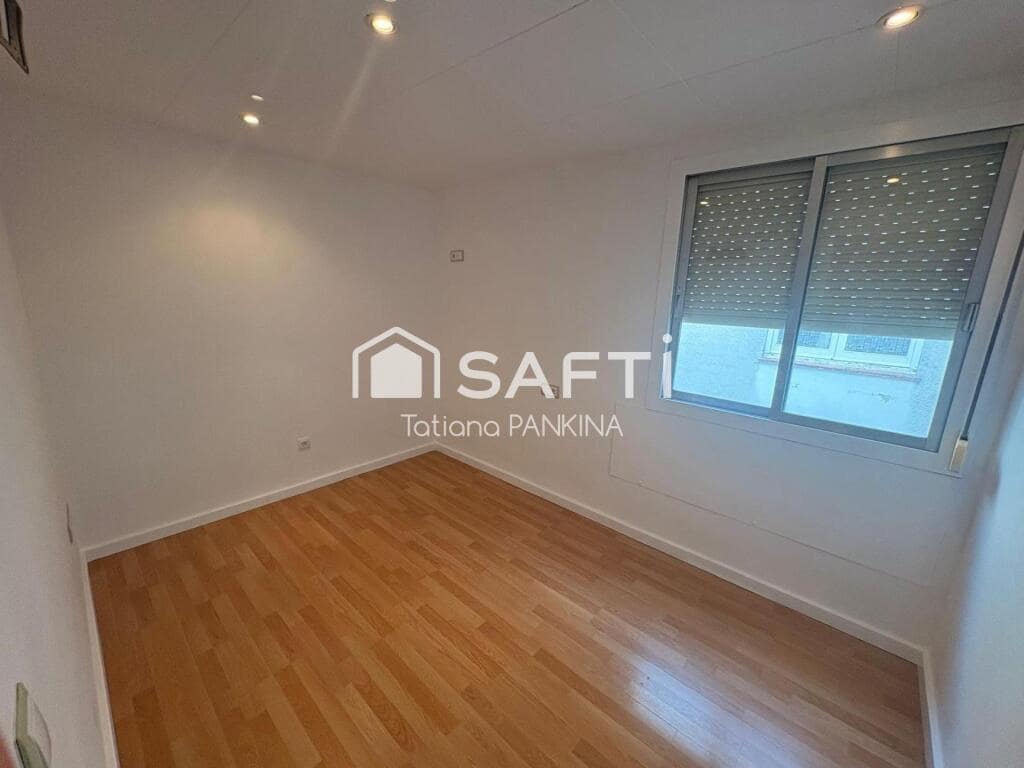 3 soveværelse Penthouse til salg i Blanes - € 180.000 (Ref: 9410874)
