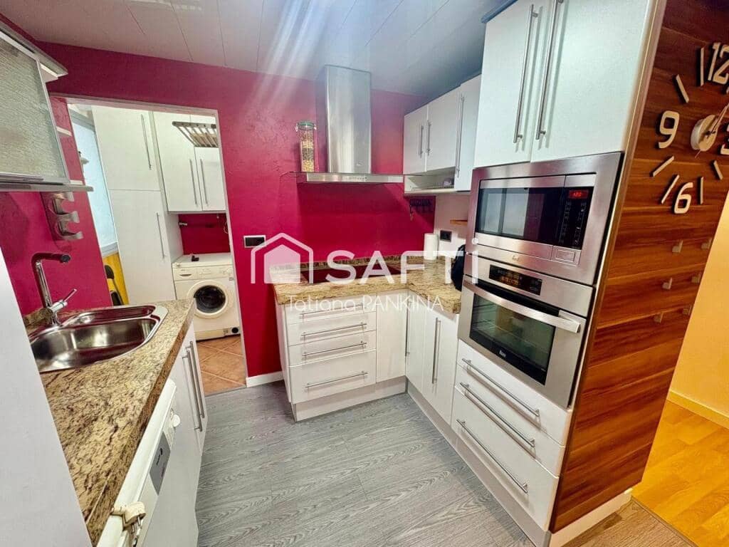 3 soveværelse Penthouse til salg i Blanes - € 180.000 (Ref: 9410874)