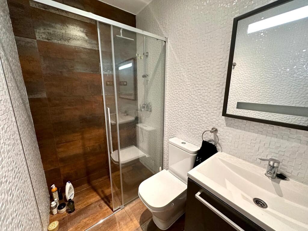 Studio for sale in Madrid city - € 265,000 (Ref: 9410877)