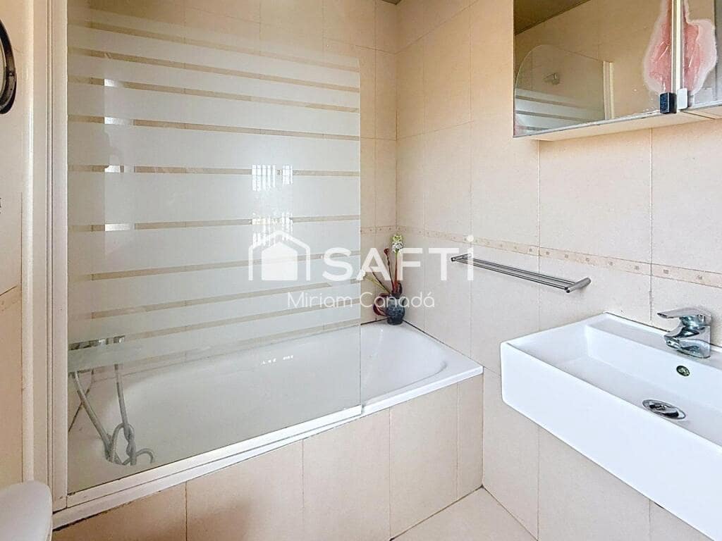 6 soverom Villa til salgs i Calafell med svømmebasseng garasje - € 385 000 (Ref: 9410878)