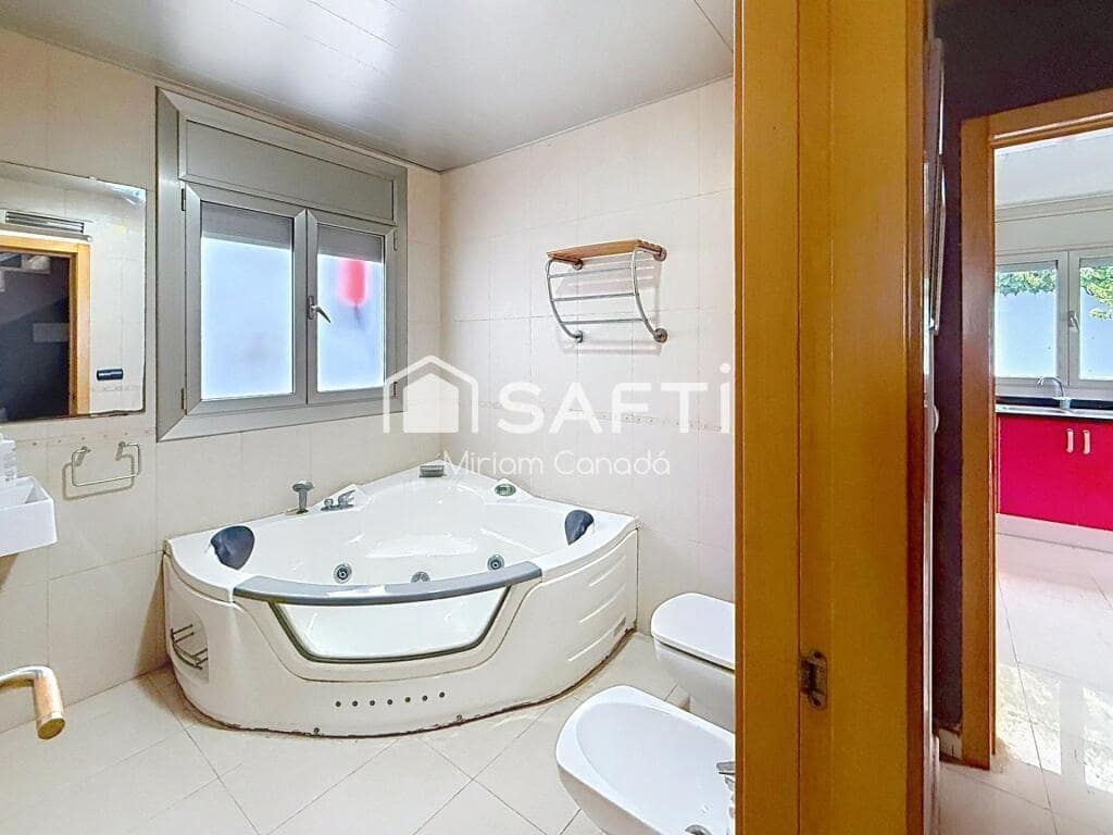 6 soverom Villa til salgs i Calafell med svømmebasseng garasje - € 385 000 (Ref: 9410878)