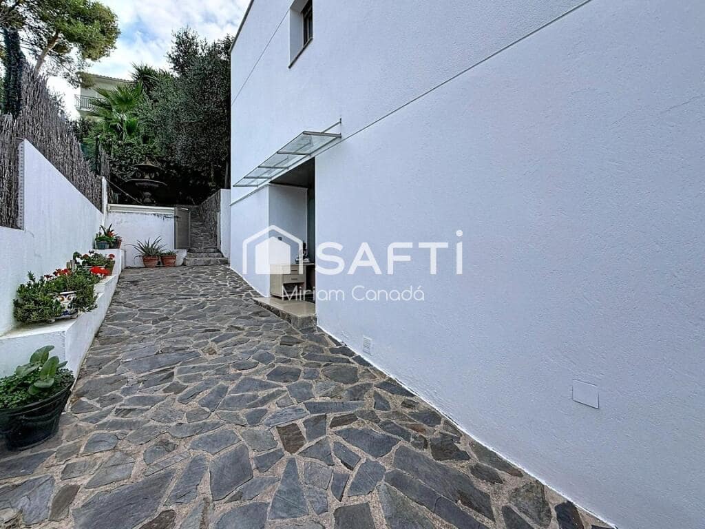 6 soverom Villa til salgs i Calafell med svømmebasseng garasje - € 385 000 (Ref: 9410878)