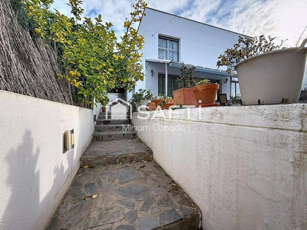 6 soverom Villa til salgs i Calafell med svømmebasseng garasje - € 385 000 (Ref: 9410878)