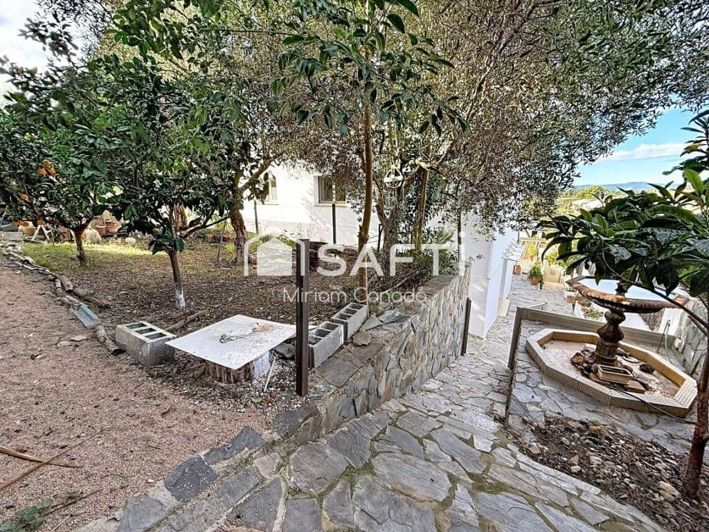 6 soverom Villa til salgs i Calafell med svømmebasseng garasje - € 385 000 (Ref: 9410878)