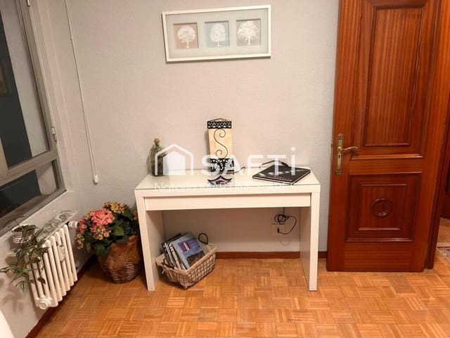 3 soveværelse Lejlighed til salg i León by - € 230.000 (Ref: 9410879)