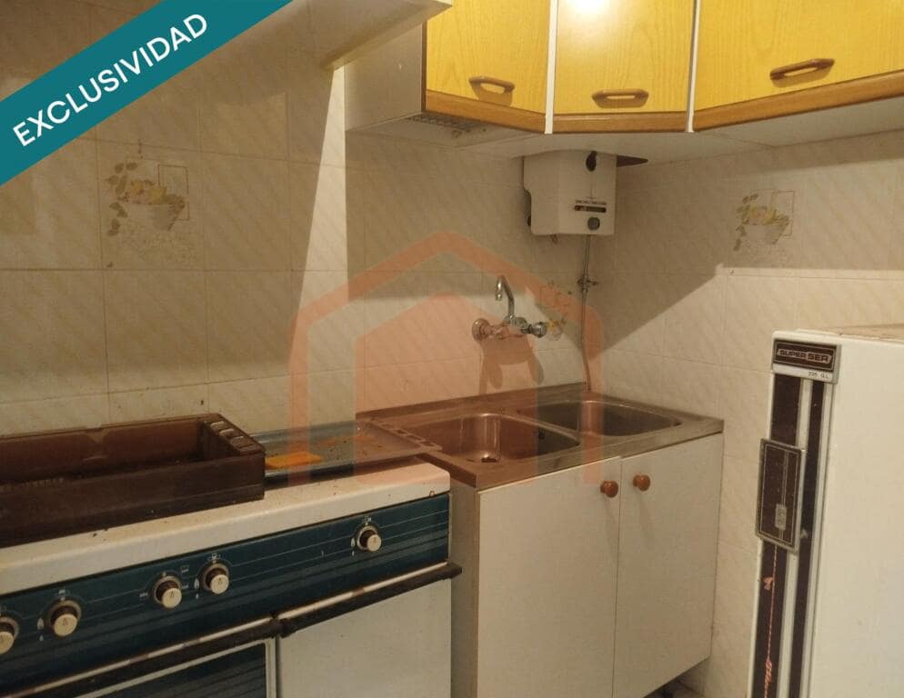 3 bedroom Villa for sale in Ciperez with garage - € 25,000 (Ref: 9410880)