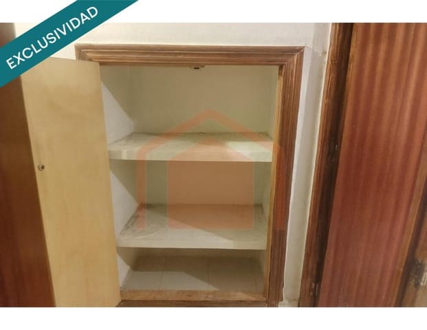 3 bedroom Villa for sale in Cipérez with garage - € 25,000 (Ref: 9410880)