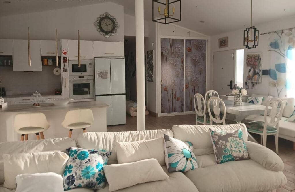 3 soverom Villa til salgs i Chiloeches med svømmebasseng garasje - € 399 000 (Ref: 9410882)