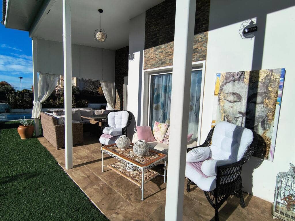 3 soverom Villa til salgs i Chiloeches med svømmebasseng garasje - € 399 000 (Ref: 9410882)