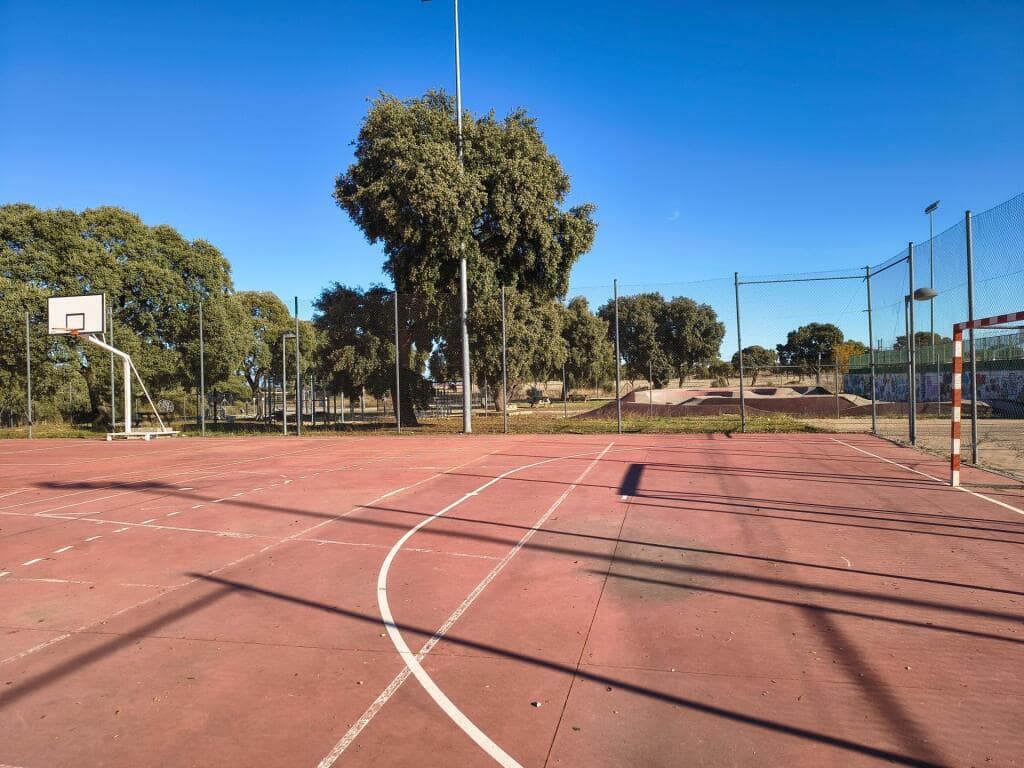 3 soverom Villa til salgs i Chiloeches med svømmebasseng garasje - € 399 000 (Ref: 9410882)