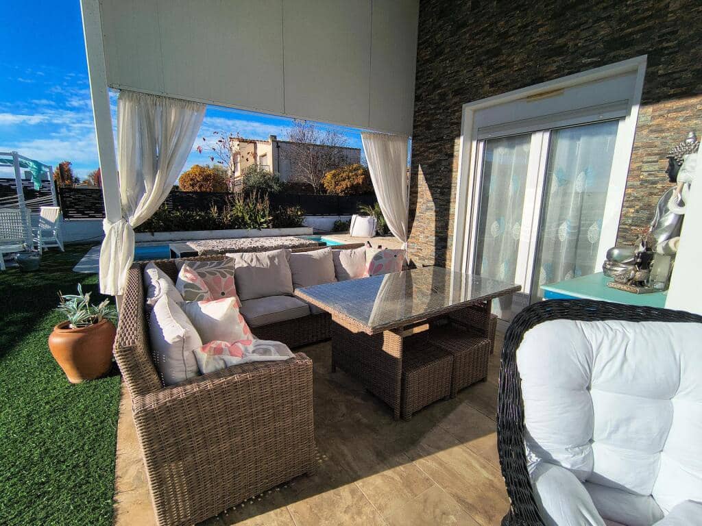 3 soverom Villa til salgs i Chiloeches med svømmebasseng garasje - € 399 000 (Ref: 9410882)