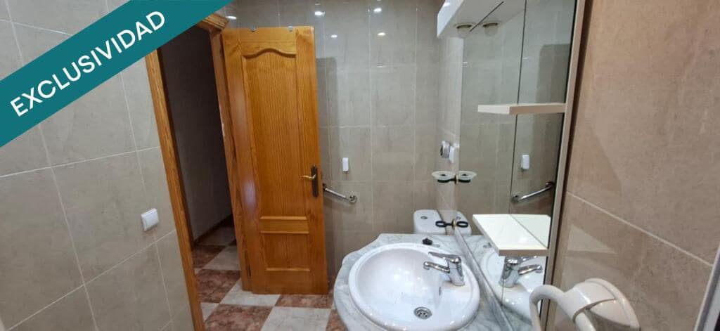 3 makuuhuone Huoneisto myytävänä paikassa Torre del Mar mukana uima-altaan - 345 000 € (Ref: 9410883)