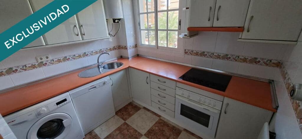 3 makuuhuone Huoneisto myytävänä paikassa Torre del Mar mukana uima-altaan - 345 000 € (Ref: 9410883)