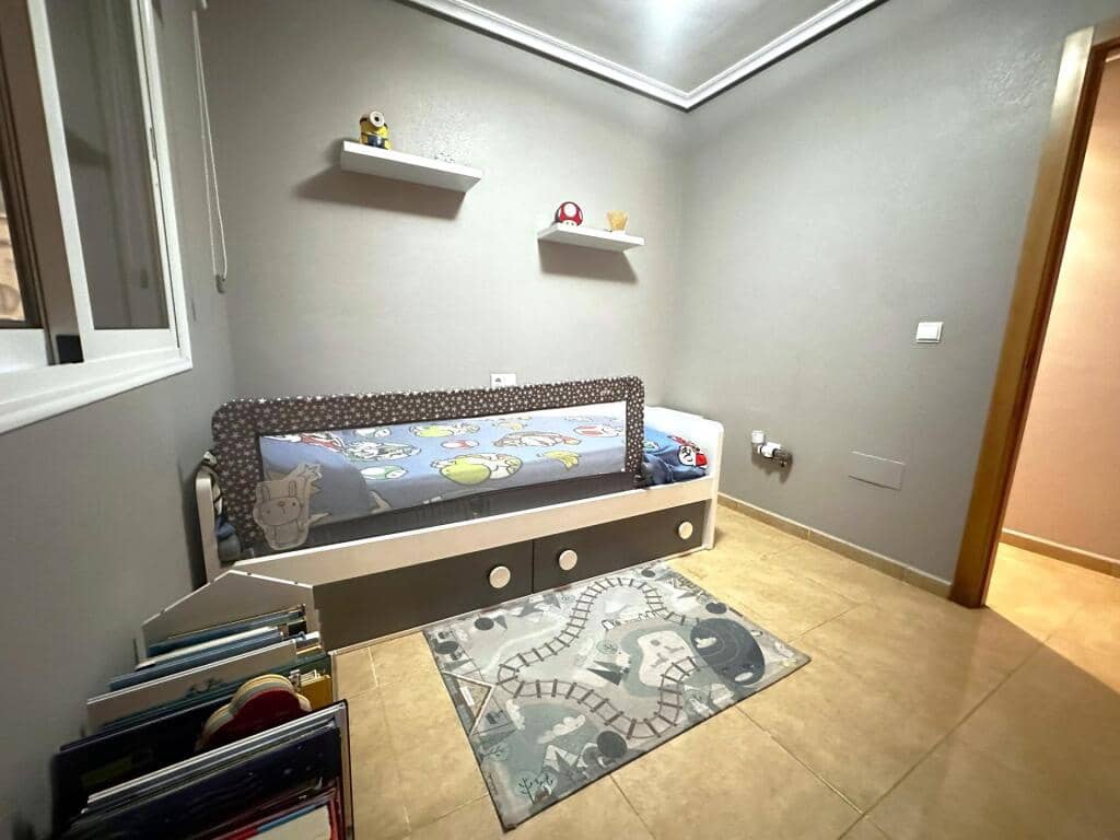 Apartamento de 3 habitaciones en Almoradí en venta - 117.000 € (Ref: 9413934)