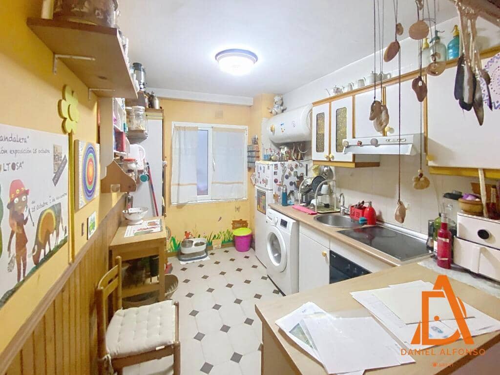 3 soveværelse Lejlighed til salg i Gijon - € 280.000 (Ref: 9413936)