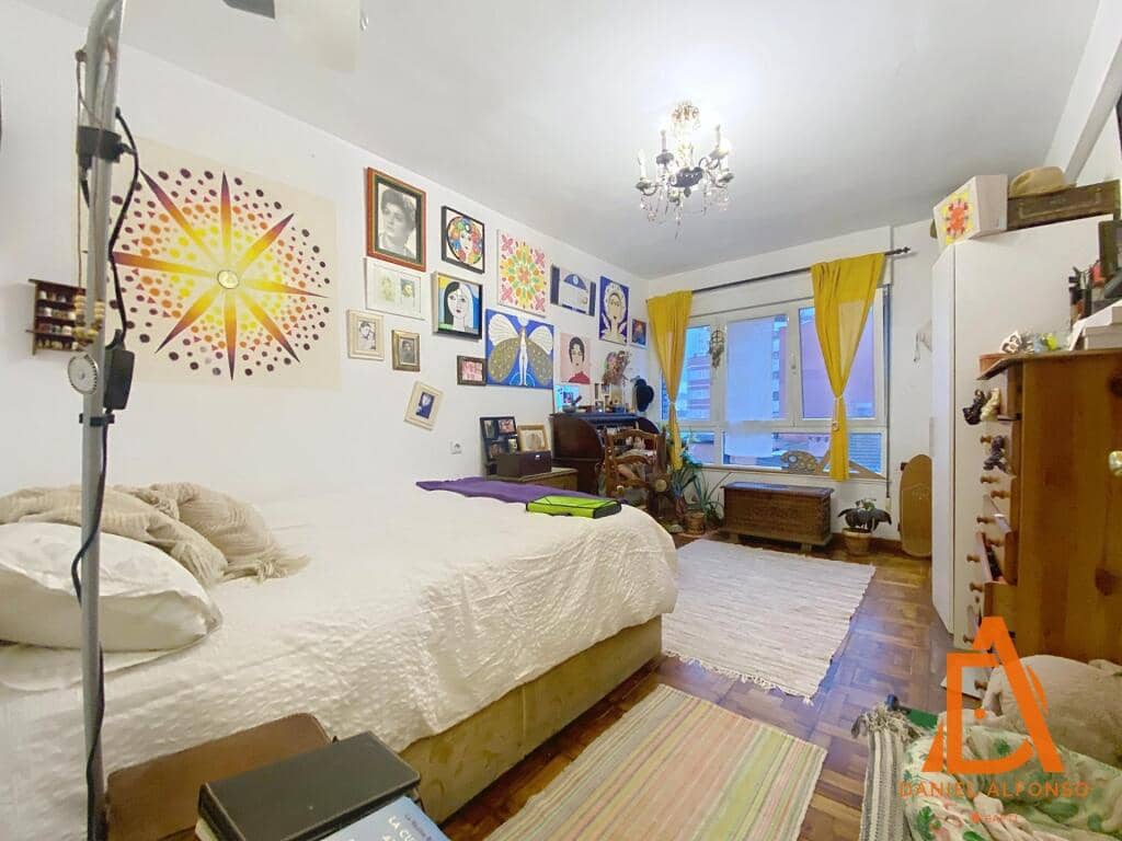 3 soveværelse Lejlighed til salg i Gijon - € 280.000 (Ref: 9413936)