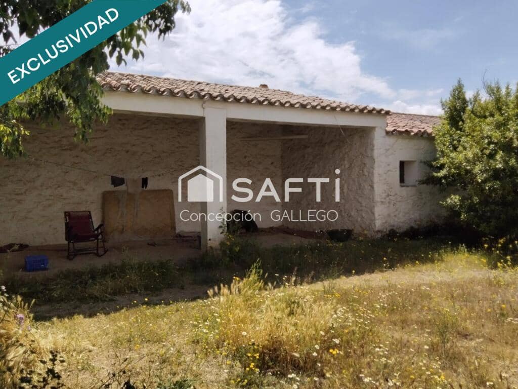 2 slaapkamer Villa te koop in Alcazar de San Juan met garage - € 67.000 (Ref: 9413938)
