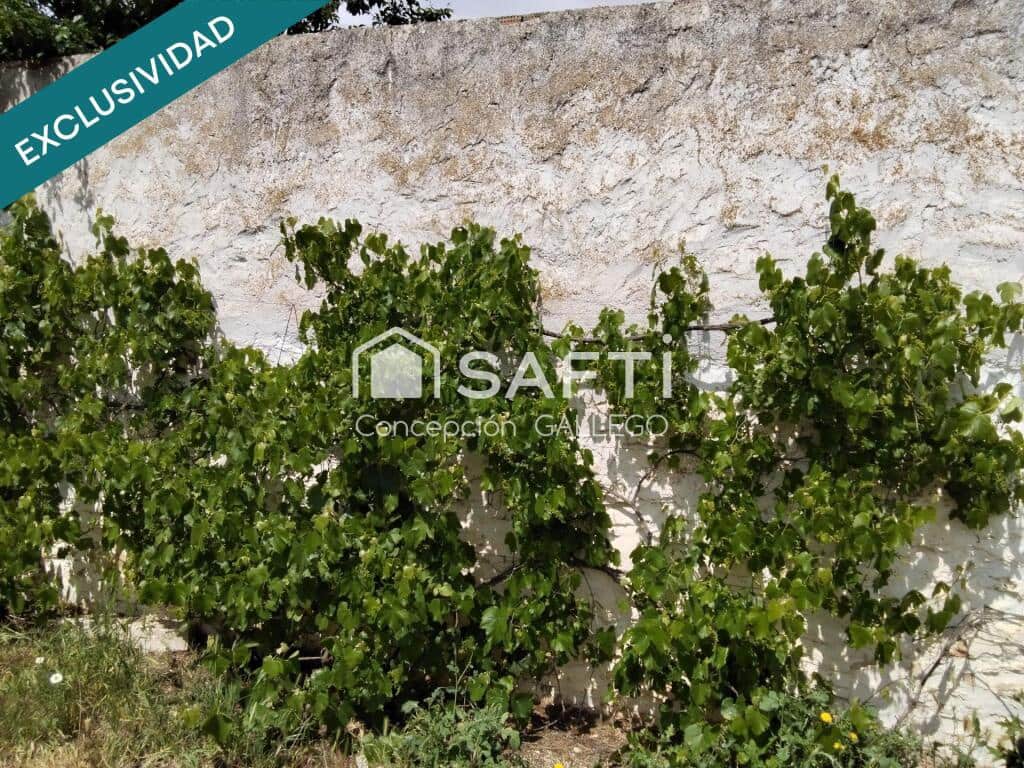 2 slaapkamer Villa te koop in Alcazar de San Juan met garage - € 67.000 (Ref: 9413938)