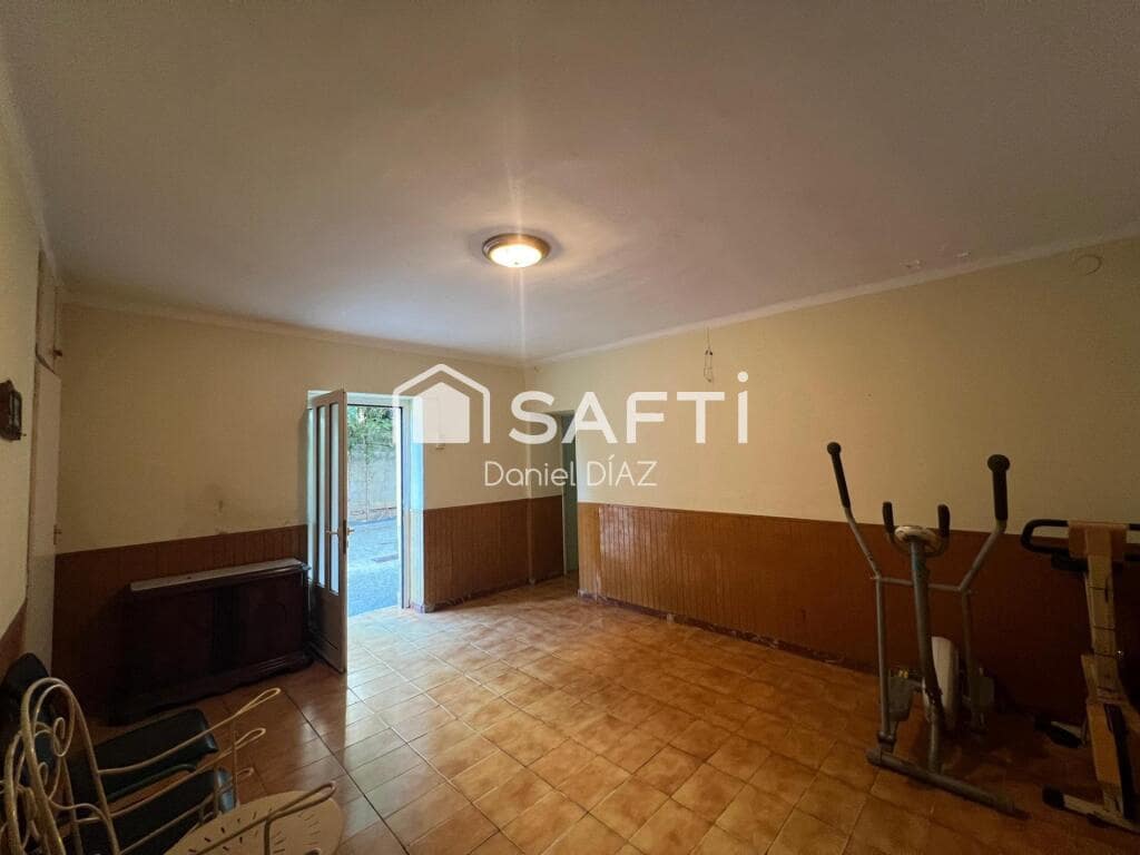 5 soveværelse Finca/Landehus til salg i Macanet de la Selva med garage - € 320.000 (Ref: 9415782)