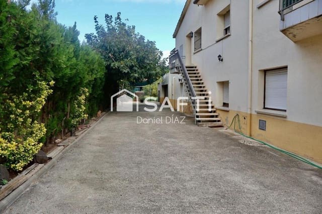 Finca/Casa Rural de 5 habitaciones en Maçanet de la Selva en venta con garaje - 320.000 € (Ref: 9415782)