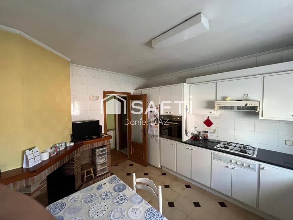 5 soveværelse Finca/Landehus til salg i Macanet de la Selva med garage - € 320.000 (Ref: 9415782)