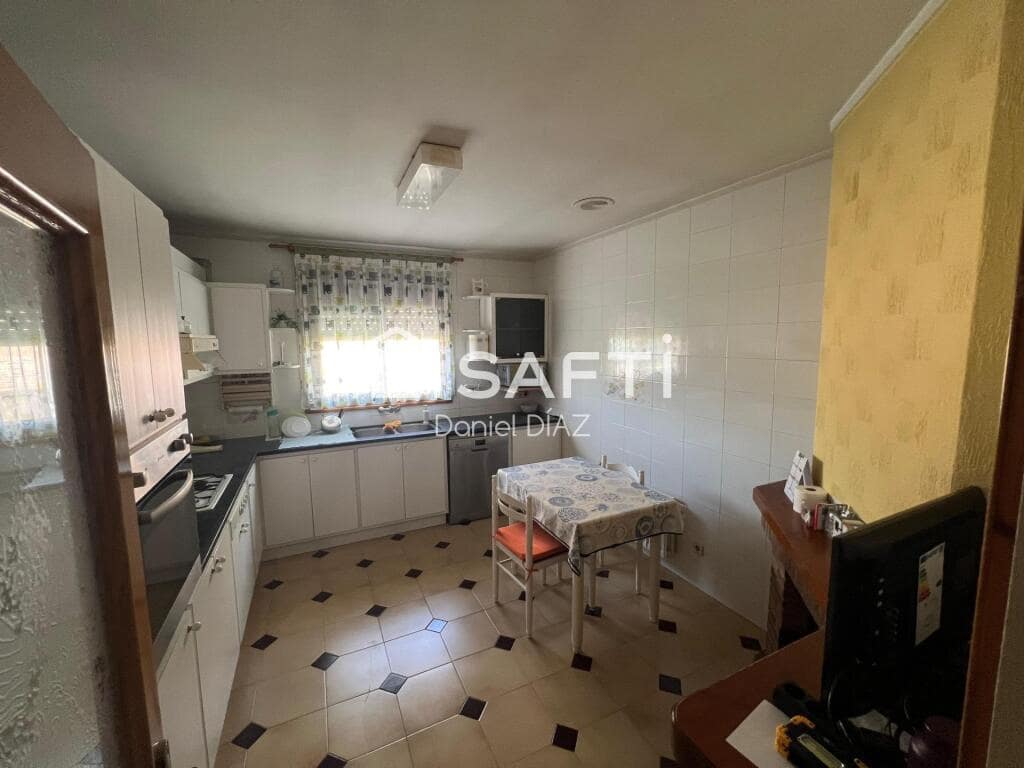 5 soveværelse Finca/Landehus til salg i Macanet de la Selva med garage - € 320.000 (Ref: 9415782)