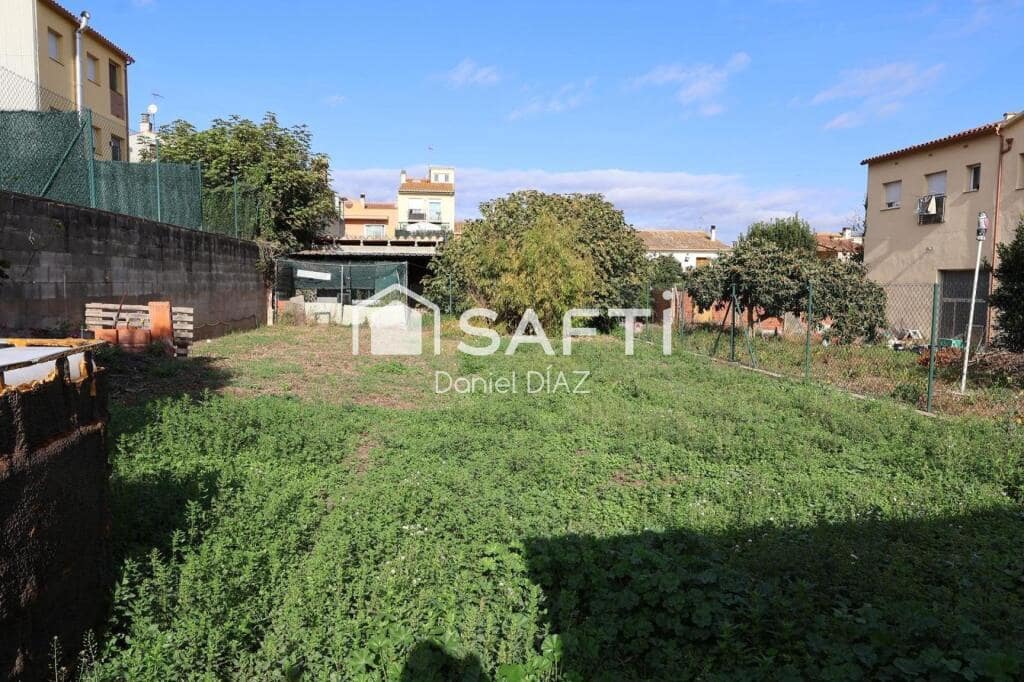 5 soveværelse Finca/Landehus til salg i Macanet de la Selva med garage - € 320.000 (Ref: 9415782)