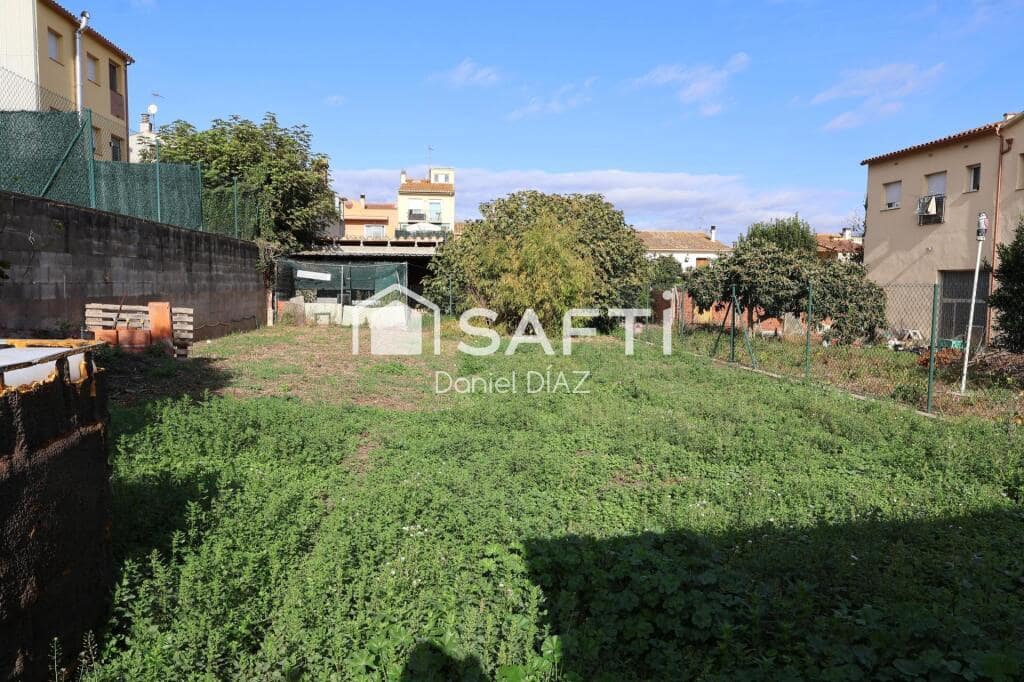 5 soveværelse Finca/Landehus til salg i Macanet de la Selva med garage - € 320.000 (Ref: 9415782)