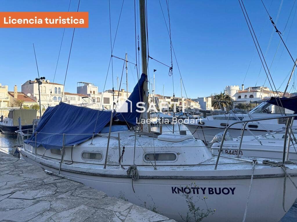 1 bedroom Apartment for sale in Empuriabrava - € 200,000 (Ref: 9415783)