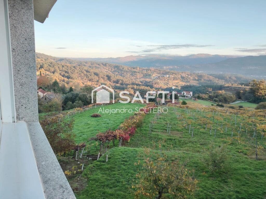 4 sovrum Villa till salu i Crecente - 190 000 € (Ref: 9415785)