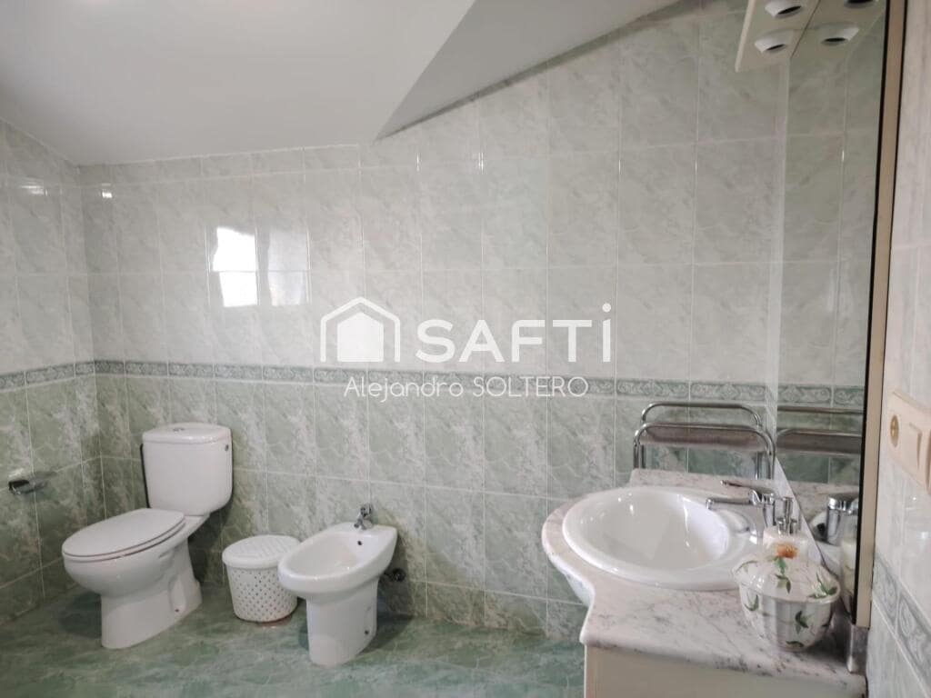 4 sovrum Villa till salu i Crecente - 190 000 € (Ref: 9415785)