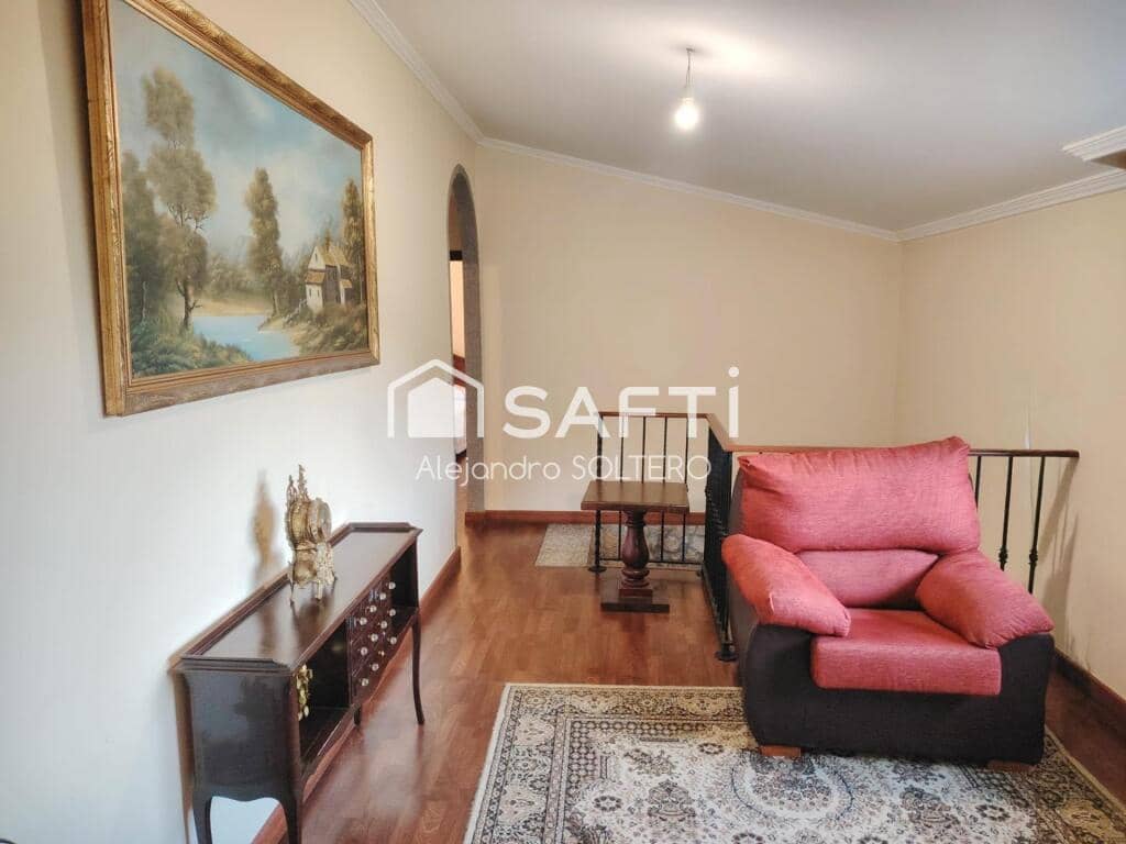 4 sovrum Villa till salu i Crecente - 190 000 € (Ref: 9415785)