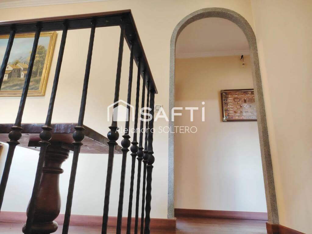 4 sovrum Villa till salu i Crecente - 190 000 € (Ref: 9415785)