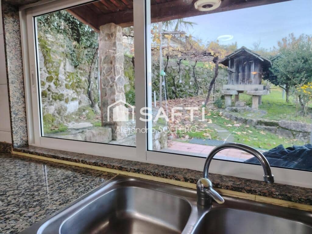 4 sovrum Villa till salu i Crecente - 190 000 € (Ref: 9415785)